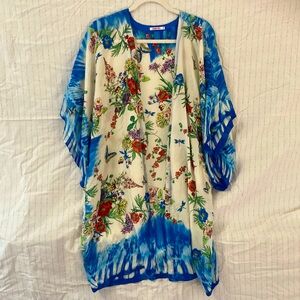 Johnny Was silk tunic great condition size small